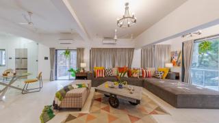 Villa Belle Vue- 4BHK Private Pool & Party Hall By StayMonkey - Lonavala - 0