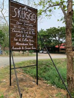Skugga Farm - Suites and Cabin - 8