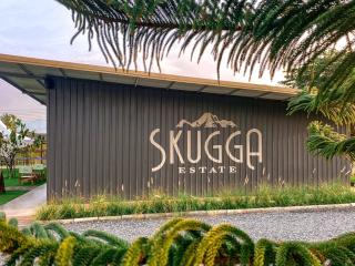 Skugga Farm - Suites and Cabin - 7
