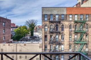 West Village 1br w in-unit wd nr shops NYC-1230 - 6