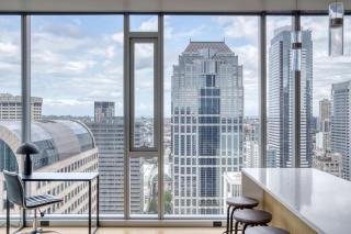 Downtown 2BR w Gym WD BBQ nr Dining Shops SEA-634 - 5