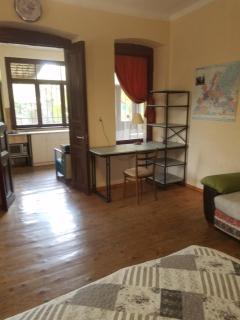 уиут Ниниа сад - Tbilissi - 7