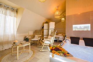 Welcome to Coachella / Jacuzzi - Ivry-sur-Seine - 0