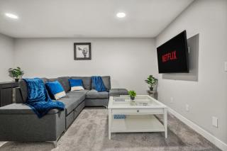 Dog-friendly 4BR, sleeps 12, 3 floors of space - 4
