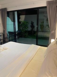 Lotus Bleu Resort & Restaurant - Strand Rawai - 2
