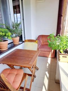 Yellow Sofa - Bratislava - 3
