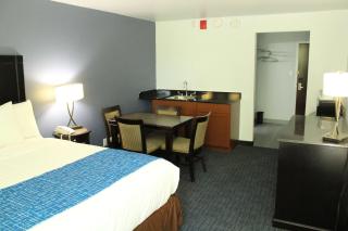 Travelodge by Wyndham Water's Edge Hotel - Racine - Racine - 8