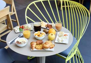 B&B HOTEL Paris Nord 18ème - París - 3