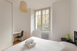 L'ECRIVAIN by Cocoonr - Rennes - 4