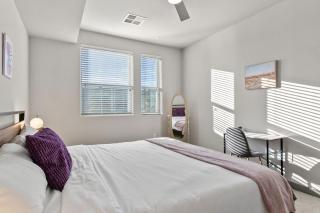Cozysuites PHX RORO Gym, Pool, Pets, Parking! #3 - Phoenix - 2