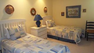 Litchfield Hideaway 3 Bedroom Lake Views - 7