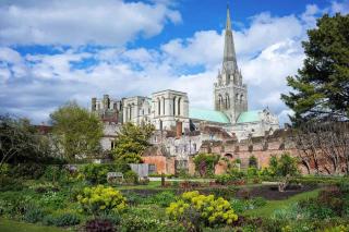 Chichester House I Garden with Hot Tub I Free Parking I Nearby Beaches I Chichester Holiday Properties - Chichester - 5