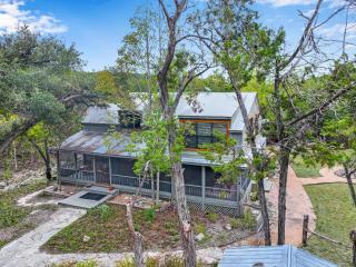 Hidden Gem - Dripping Springs - 5