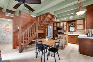Hidden Gem - Dripping Springs - 1