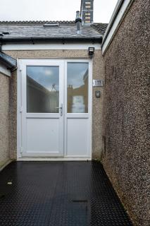 King Studio Apartment Near Swansea Centre - 4
