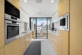 WHome Bachelor pad in the Sky, Great for Digital Nomads & Remote Workers - Lisboa - 9