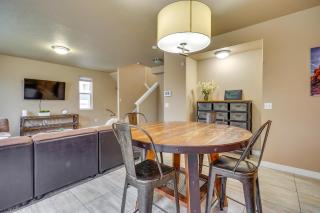 South Salt Lake Home with Hot Tub 7 Mi to Downtown - South Salt Lake - 4