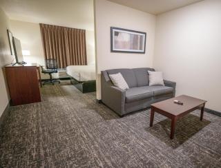 Cobblestone Hotel & Suites - Lamar - 5