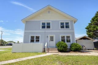 200 steps to ocean! North Myrtle Beach upper duplex unit, pet friendly! - Myrtle Beach - 9