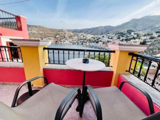 Kleanthi and Kostas Studios - Symi - 4