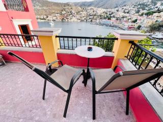 Kleanthi and Kostas Studios - Symi - 5
