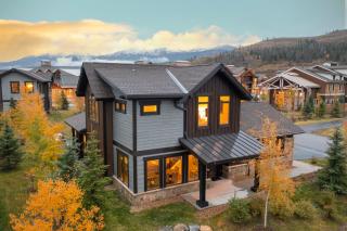 LUXURY HOME by the river! Walk to Shuttle, Hot Tub, Fire Pit, designer finishes!! - Breckenridge - 8