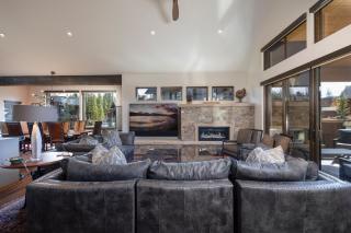 Newly built Luxury Home, 5-Star Finishes, SHUTTLE to slopes, backs to Breckenridge Nordic Center! - 3