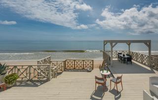 Gorgeous direct oceanfront endless summer cottage. 6877S - New Smyrna Beach - 6