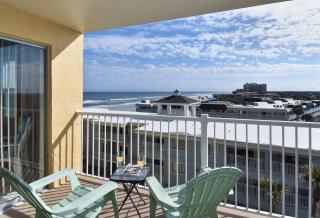 PT608 - Family Friendly Beachfront 22 condo - Walk to shoppingdining - New Smyrna Beach - 9