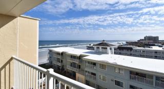 PT608 - Family Friendly Beachfront 22 condo - Walk to shoppingdining - New Smyrna Beach - 7