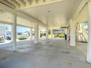 Beachfront home with wrap around deck and rooftop deck - 6320 S. Atlantic - 8