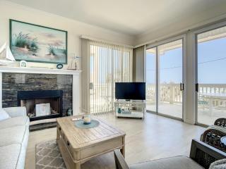 Beachfront home with wrap around deck and rooftop deck - 6320 S. Atlantic - New Smyrna Beach - 3