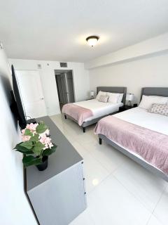 36th floor Brickell bay view 1BR 2 Queens and Sofa Bed - 7