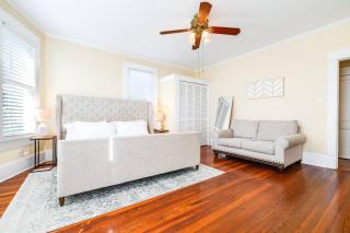 Serenity on Success Avenue - 4