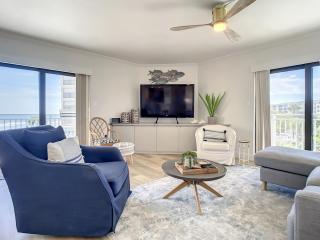 Beachfront Seascape Towers 226 ~ 1 Ocean view balcony 2 Overlooking Pool - New Smyrna Beach - 2