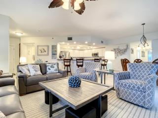 Oceanwalk Penthouse Close to Pool 2 Balconies1 large 519 sun balcony OW11-605 - New Smyrna Beach - 3