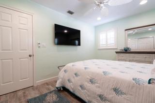 Turtles Nest Pool Home ~ Hot Tub ~ Walking Distance to the Beach - 821 E. 11th - New Smyrna Beach - 1