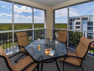 Stunning Modern Beachy 32 Corner Condo W pond views. OW11-507 - 8