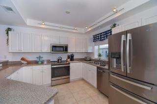 Stunning Modern Beachy 32 Corner Condo W pond views. OW11-507 - New Smyrna Beach - 1