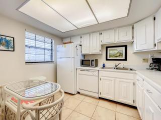 Lovely beachfront corner unit overlooking pool and clubhouse ~ HA501 - Edgewater - 5