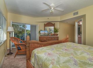 Spacious condo with balcony overlooking the natural preserve OW10-307 - New Smyrna Beach - 2