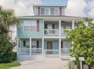 Private Beach Home Ocean Views Walk to Beach Shopping Dining - New Smyrna Beach - 0