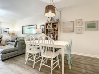 Come take in these beautiful views of the ocean in this gorgeous 22 Condo. OW1-302 - New Smyrna Beach - 6