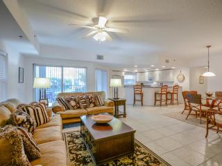 Lovely 32 Corner Unit with 3 Balconies and Fountain Views OW11-201 - New Smyrna Beach - 0
