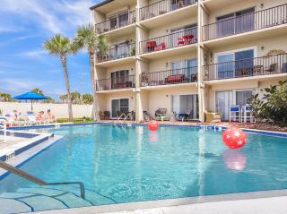 Mariners Cove 109 ~ Across the street from the Beach ~ MC109 - New Smyrna Beach - 0