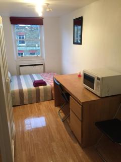 Cozy Room in Goodge St - 4