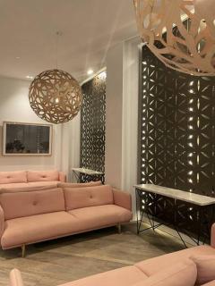 Lovely 1BD condo with free parking city view - 6
