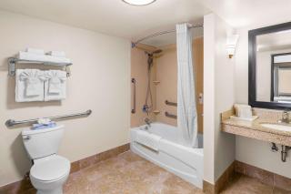 Comfort Suites Vacaville-Napa Valley Area - Vacaville - 1