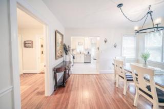 Center St Retreat - 1 Block from Downtown! - Apex - 7