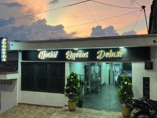 Hostal Queens Deluxe - Florencia - 6